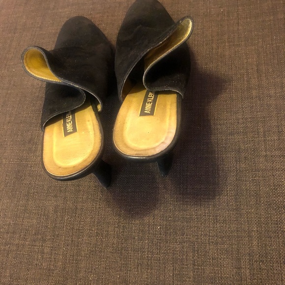 Anne Klein suede heeled mules - Picture 3 of 4